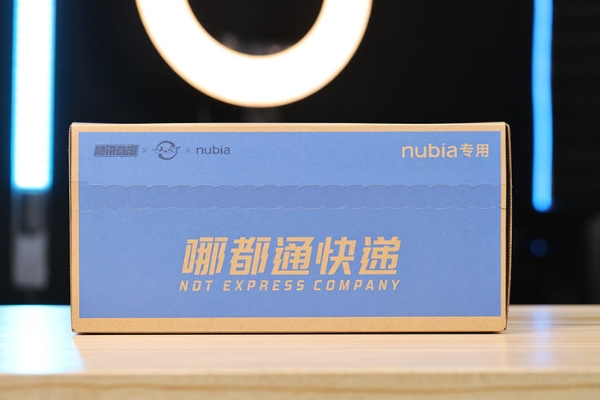 努比亚Z40 Pro一人之下限定版评测：深度定制打造个性化体验