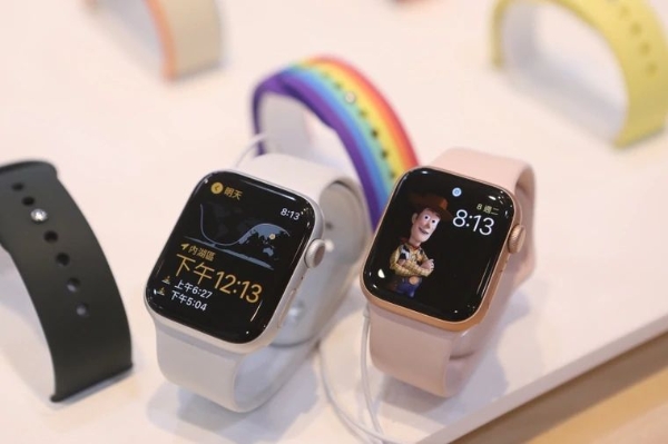 Apple Watch 8将增加极限运动版:屏幕更大，材质更坚固