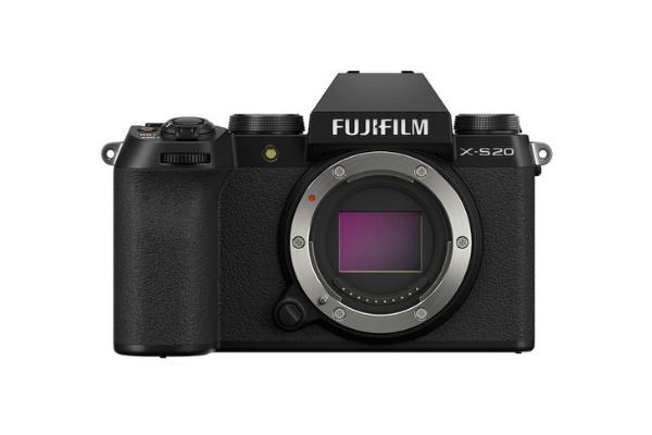 富士发布X-S20等八款相机新固件 改进自动对焦算法提高跟踪性能