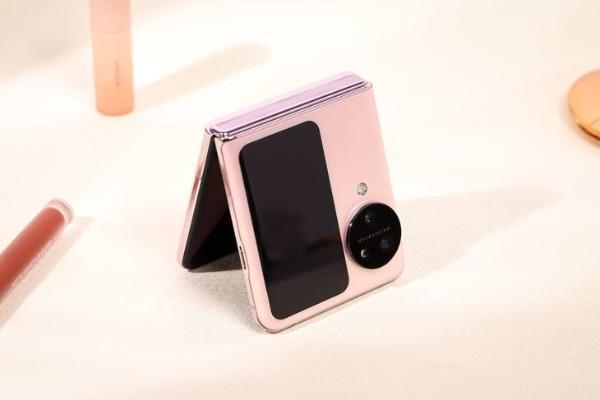 首款三摄小折叠手机 OPPO Find N3 Flip带来更多影像玩法