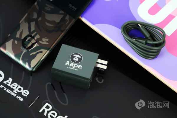 专属迷彩机身 Redmi Note 13 Pro+ AAPE潮流限定版开箱