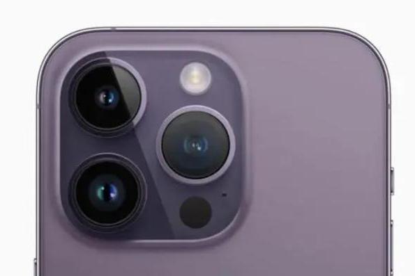 消息称LG Innotek开始开发屏下摄像头，或为iPhone全面屏做准备