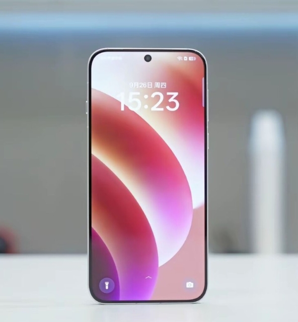 采用全新材料 OPPO Find X8全系支持50W无线充电