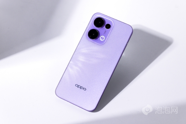 具备专业人像拍照能力 OPPO Reno13让你随手拍出美美的照片