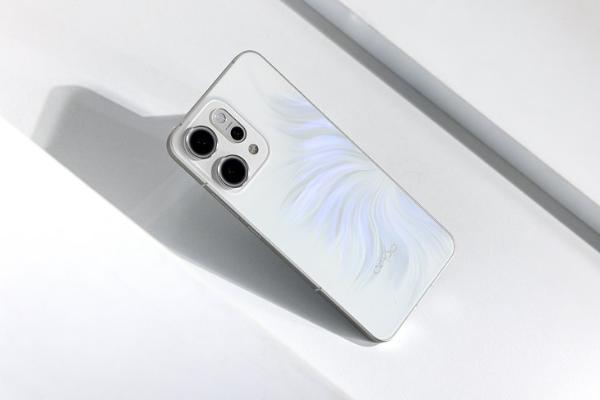 性能续航双突破，OPPO Reno14 Pro体验升级