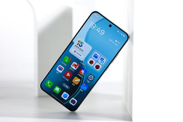 性能续航双突破，OPPO Reno14 Pro体验升级