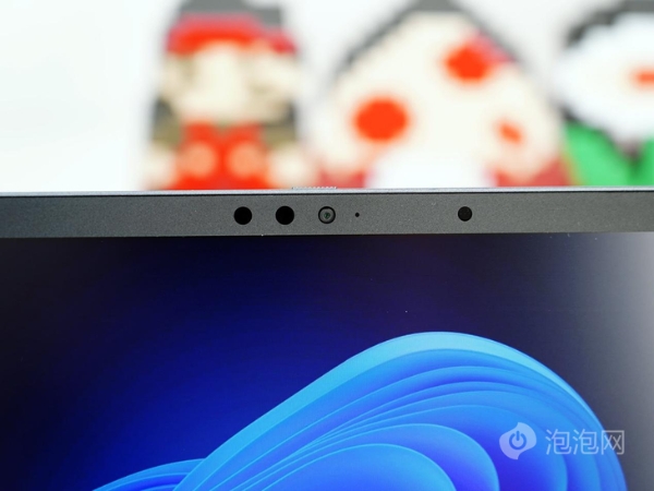 性能强劲的长续航轻薄旗舰笔记本电脑 Dell Pro 14 Premium评测