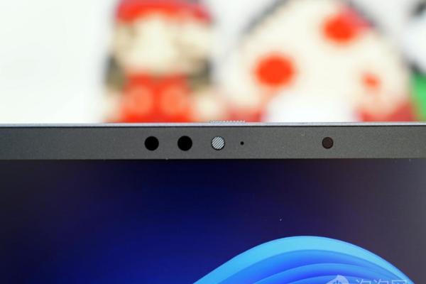 性能强劲的长续航轻薄旗舰笔记本电脑 Dell Pro 14 Premium评测
