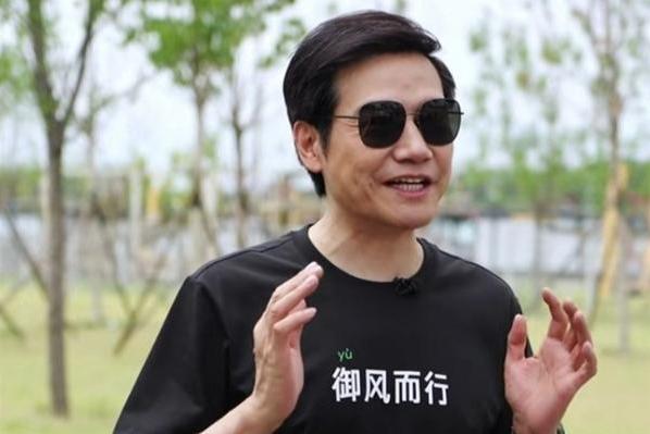 25万元起？雷军官宣小米YU7将在26日正式发布，没有丐版！