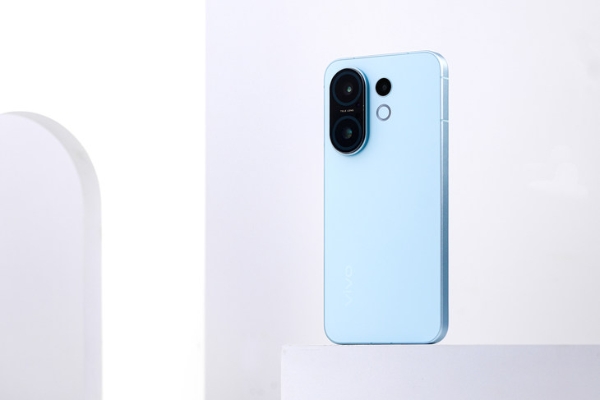 小屏也能Pro？vivo S30系列以轻薄之姿挑战中端机性能天花板