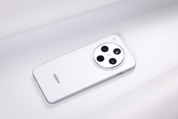 OPPO Find X9参数揭晓！标准版配置居然这么豪华