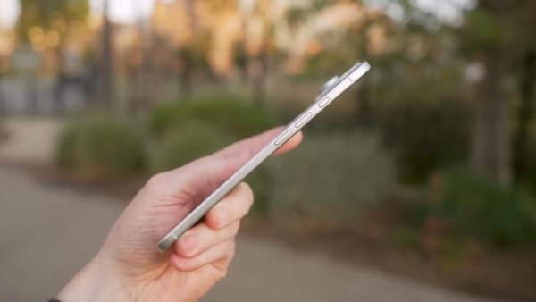 感谢苹果！新iPhone立大功，eSIM业务将重启 华为手机也要用