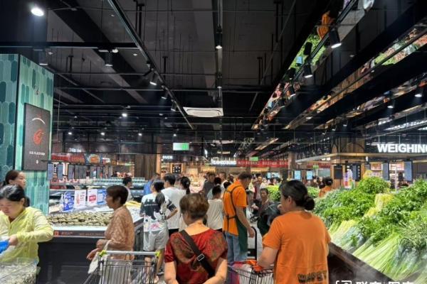全面学习胖东来，欧德福高品质新店开业