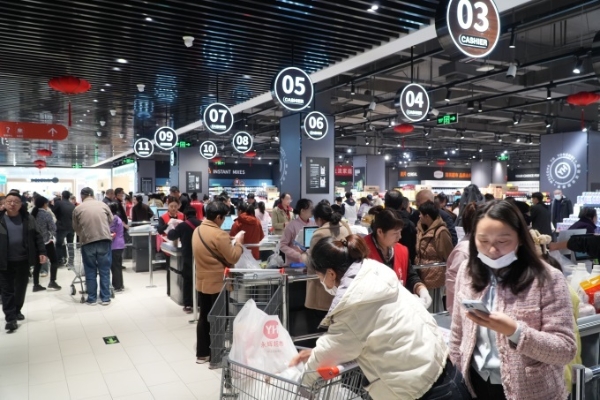 永辉超市“胖东来模式”渭南首店落户吾悦广场