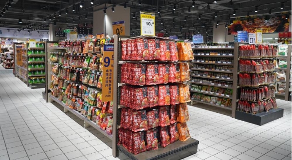 丹尼斯安阳中华店焕新迎客，逛吃氛围感拉满