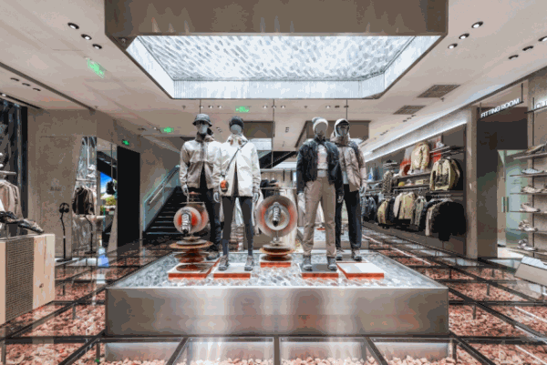 全球首店成都焕新，Salomon萨洛蒙在华零售概念再升级