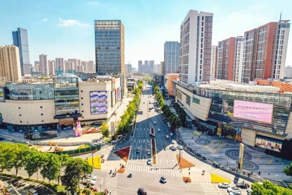 深耕小城商业：江阴南门八佰伴的五年破局与进化之路