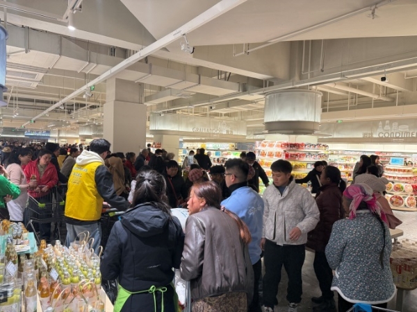 全面学习胖东来，家佳福高品质新店亮相云南富源