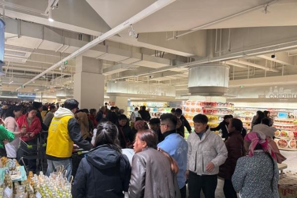 全面学习胖东来，家佳福高品质新店亮相云南富源