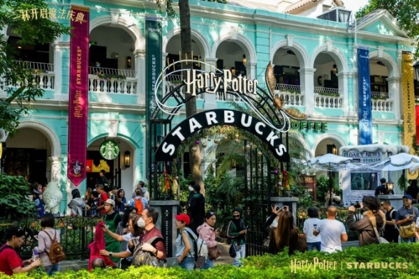 星巴克中国一季度实现营收、同店销售双高增长