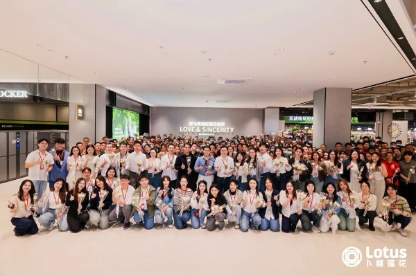 老牌商超学胖东来，卜蜂莲花首家调改门店开业