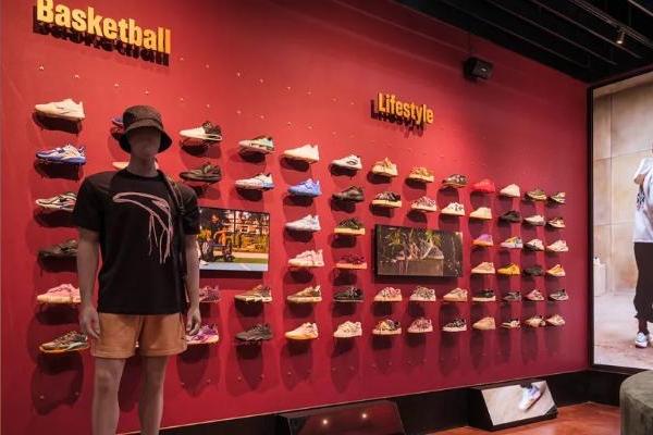 安踏品牌美国首店将开业