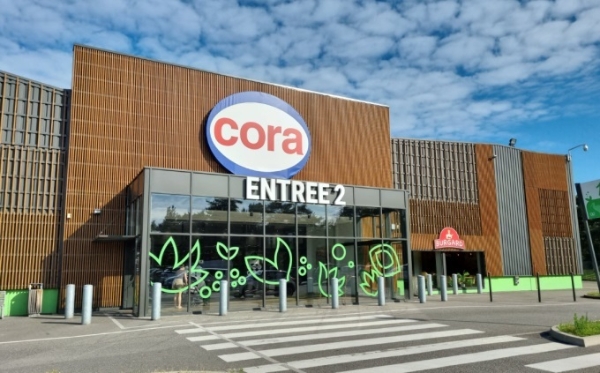 家乐福拟转手Cora大卖场门店，收购不足两年