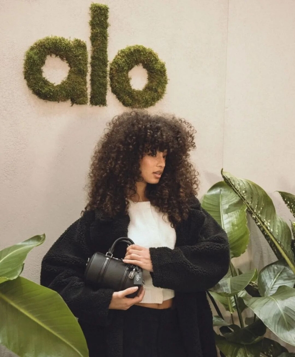 lululemon的最大竞争对手，终于敲定了中国首店