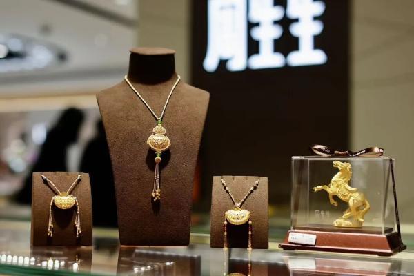 百货商场迈入“古法黄金”时代