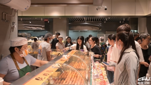 郑兆丰唐山远洋城店开业，首日销售破208万