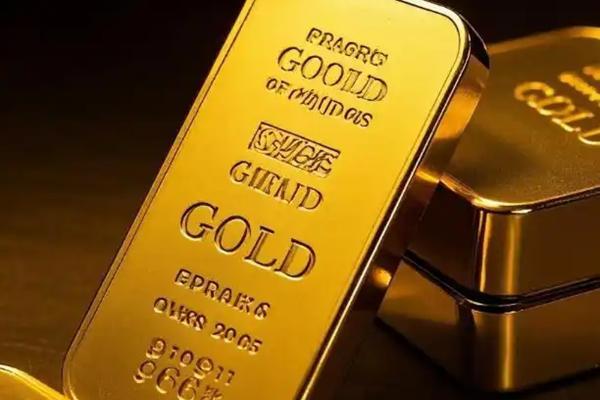 金价狂飙突破4400美元！央行"买买买"成最强后盾，专家：高位震荡或成常态