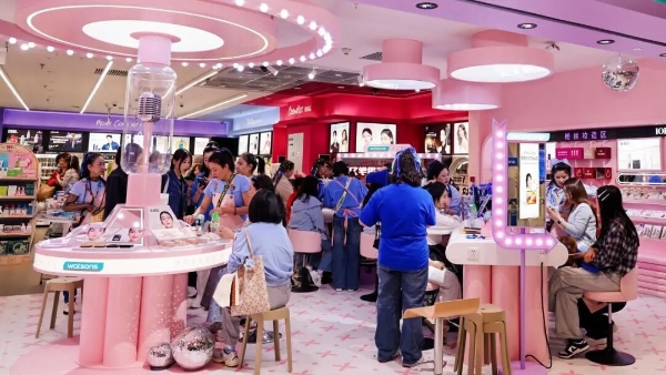 同比店铺销售额正增长！屈臣氏门店有了新的“打开方式”