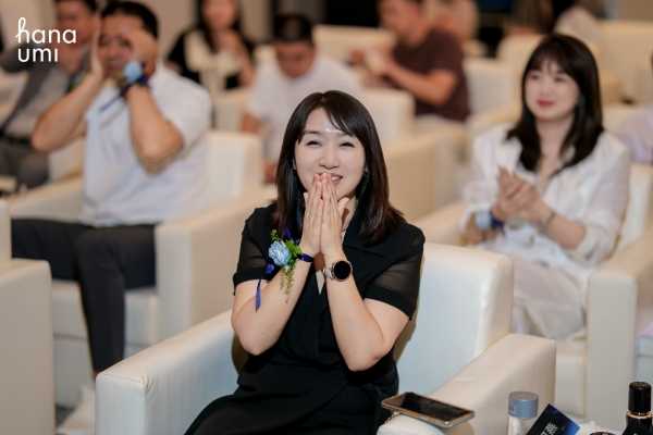 当抗老赛道进入深水区，高端护肤还有什么新解法？