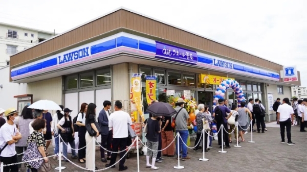 罗森在东京试水社区型便利店，计划2030年开至100家